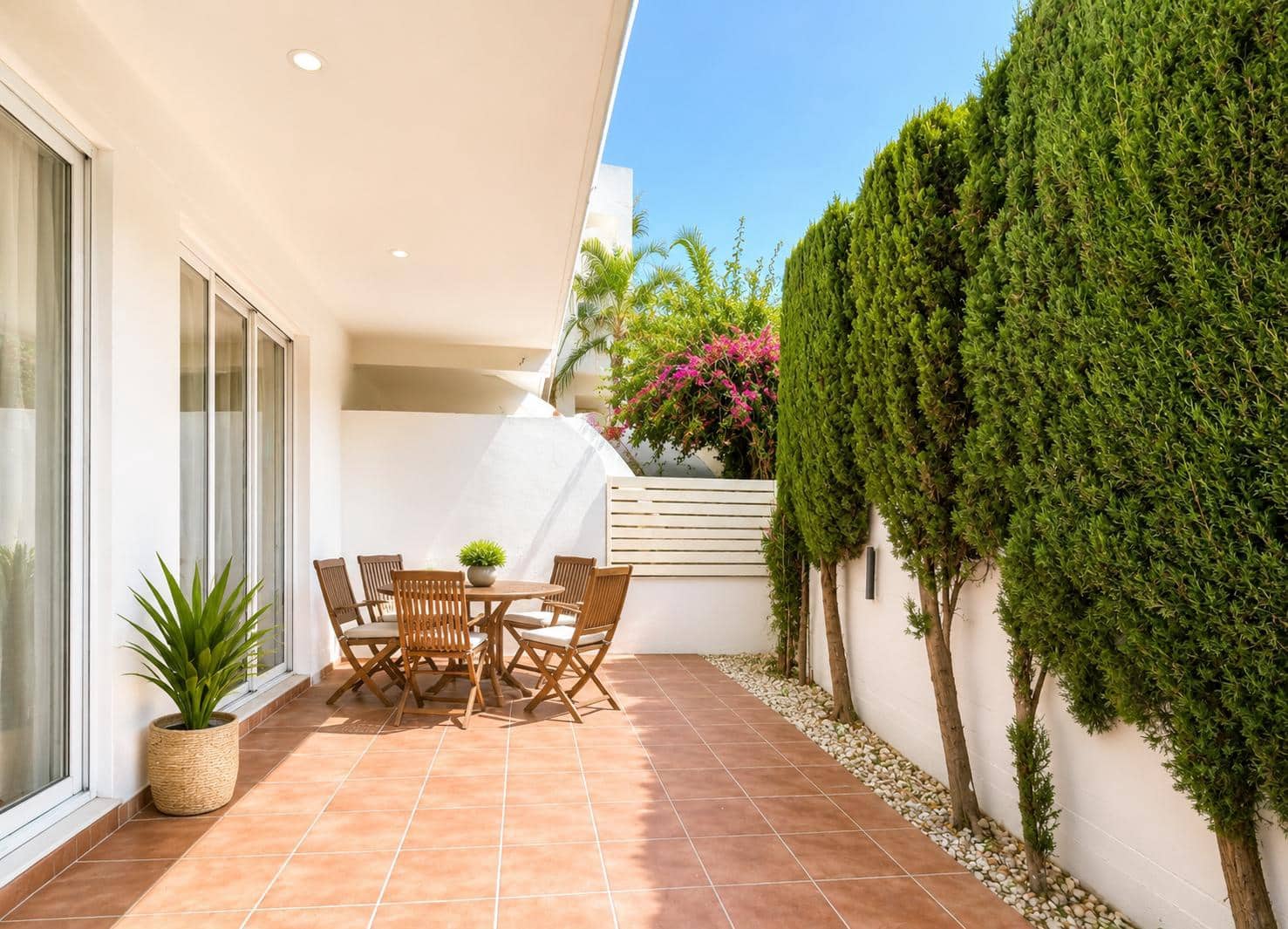 Piso de 3 habitaciones en Benalmádena en alquiler - 1.500 € (Ref: 6452668)