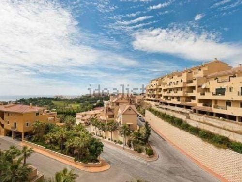 2 bedroom Flat for rent in Torrequebrada with pool garage - € 1,250 (Ref: 7844090)