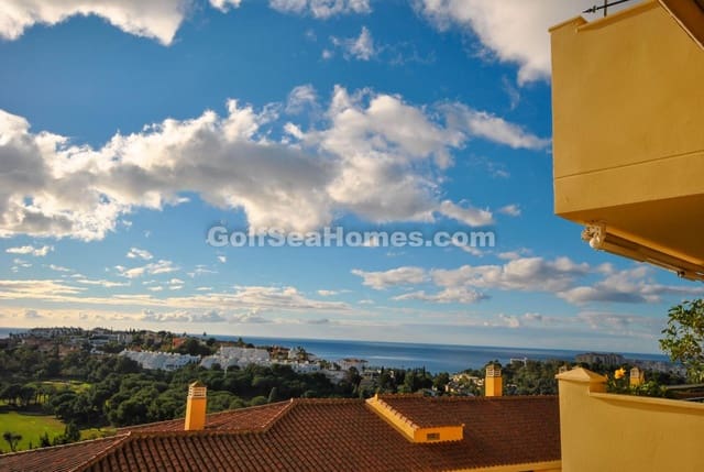 2 soverom Leilighet til leie i Torrequebrada, Benalmádena med svømmebasseng garasje - € 1 250 (Ref: 7844090)