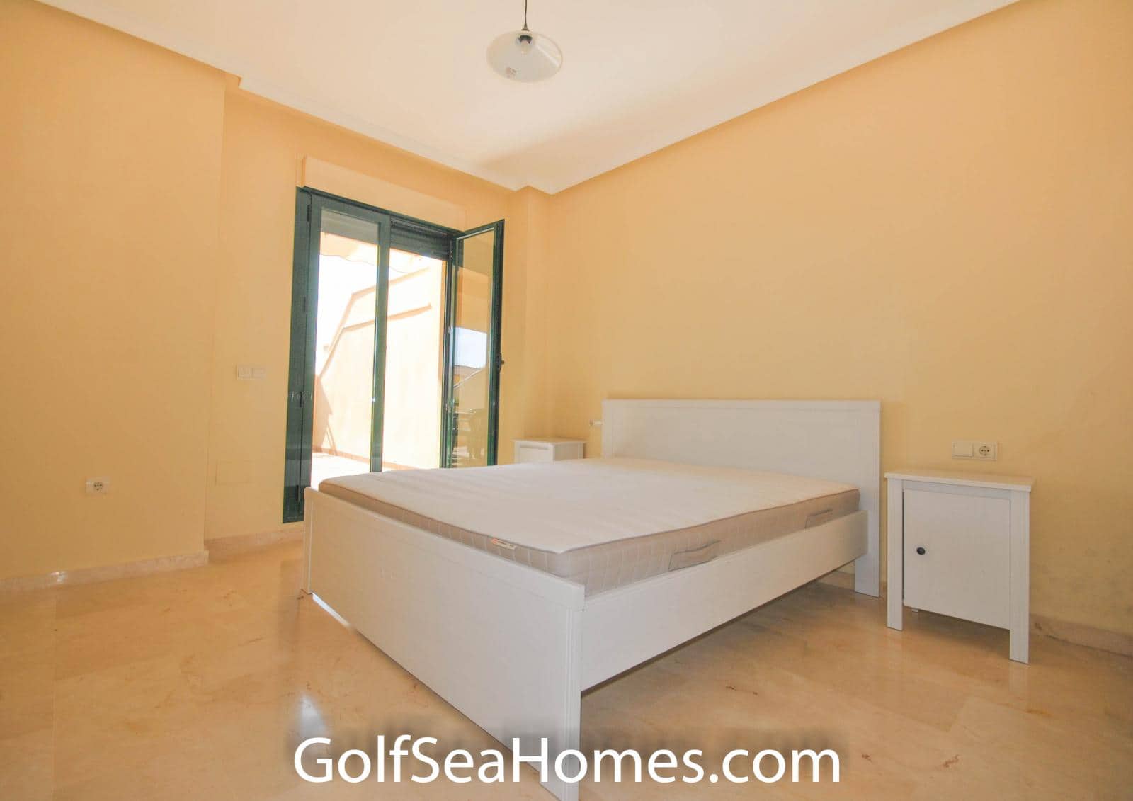 2 bedroom Flat for rent in Torrequebrada with pool garage - € 1,250 (Ref: 7844090)