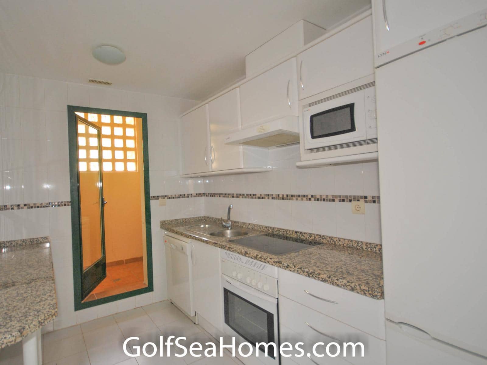 2 bedroom Flat for rent in Torrequebrada with pool garage - € 1,250 (Ref: 7844090)