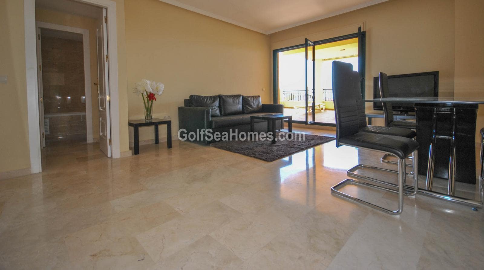 2 bedroom Flat for rent in Torrequebrada with pool garage - € 1,250 (Ref: 7844090)