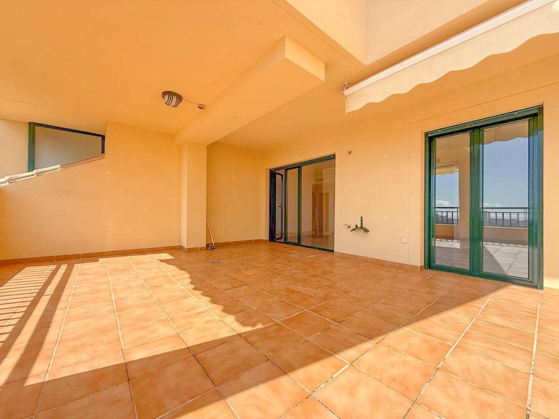 2 bedroom Flat for rent in Torrequebrada with pool garage - € 1,250 (Ref: 7844090)