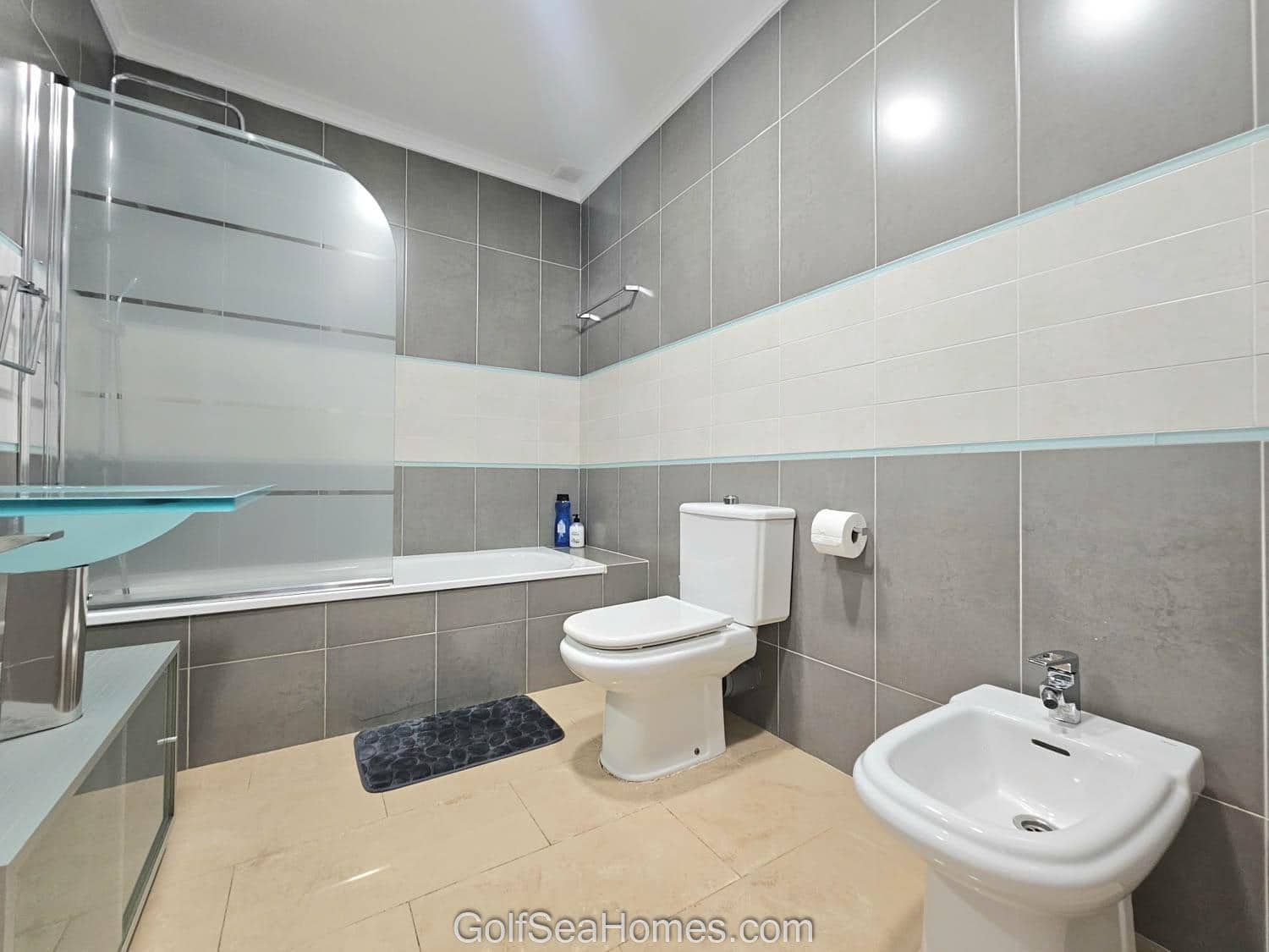 Chalet de 4 habitaciones en Torremolinos en venta con piscina garaje - 850.000 € (Ref: 8132898)