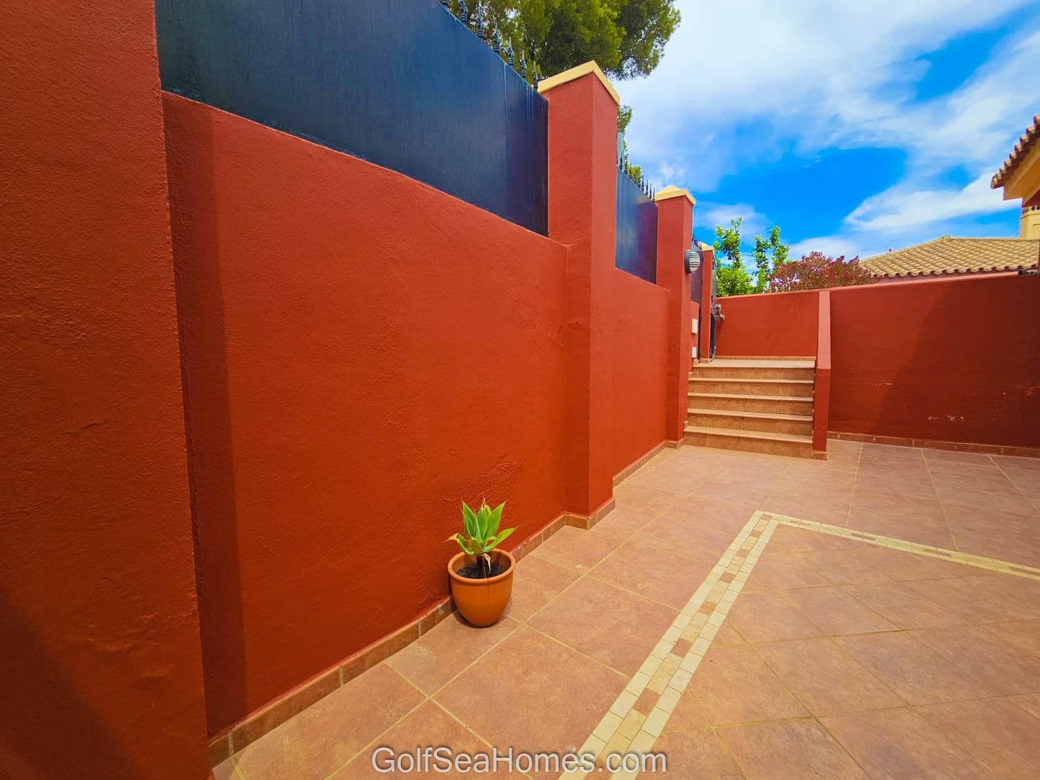 Chalet de 4 habitaciones en Torremolinos en venta con piscina garaje - 850.000 € (Ref: 8132898)
