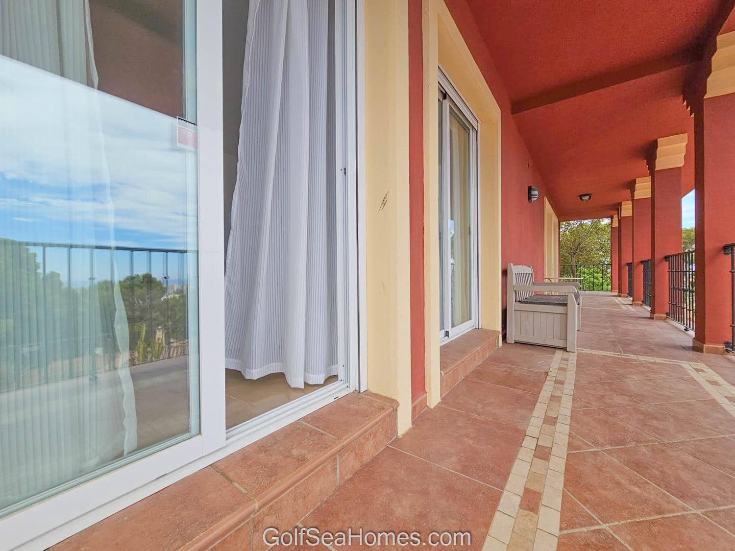 Chalet de 4 habitaciones en Torremolinos en venta con piscina garaje - 850.000 € (Ref: 8132898)