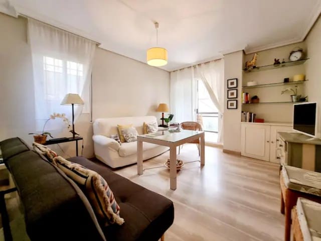 1 soveværelse Lejlighed til leje i El Higuerón, Fuengirola med garage - € 775 (Ref: 9058293)