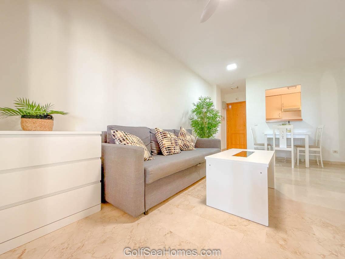 1 bedroom Flat for rent in Mijas with pool garage - € 950 (Ref: 9058294)