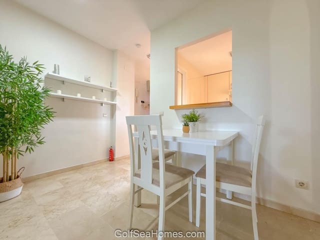 1 soverom Leilighet til leie i Mijas med svømmebasseng garasje - € 950 (Ref: 9058294)