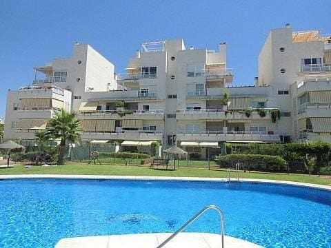 3 bedroom Flat for rent in Arroyo de la Miel, Benalmádena with pool garage - € 1,400 (Ref: 9136828)