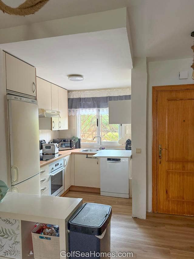 2 soveværelse Lejlighed til leje i Mijas med swimmingpool garage - € 1.100 (Ref: 9198269)