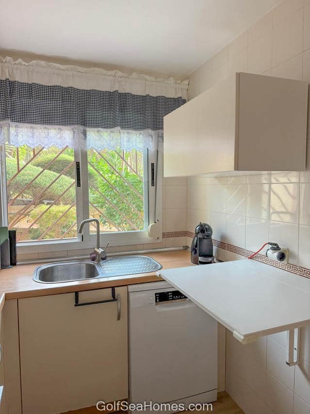 2 soveværelse Lejlighed til leje i Mijas med swimmingpool garage - € 1.100 (Ref: 9198269)