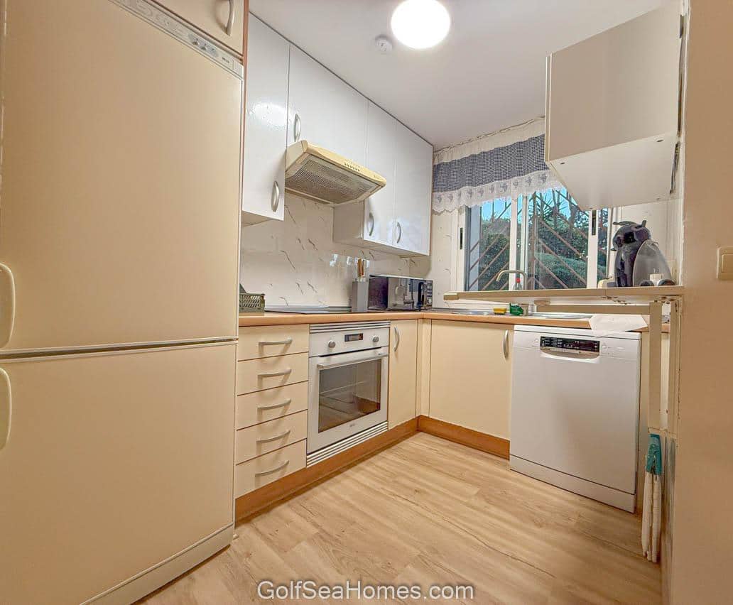 2 soveværelse Lejlighed til leje i Mijas med swimmingpool garage - € 1.100 (Ref: 9198269)