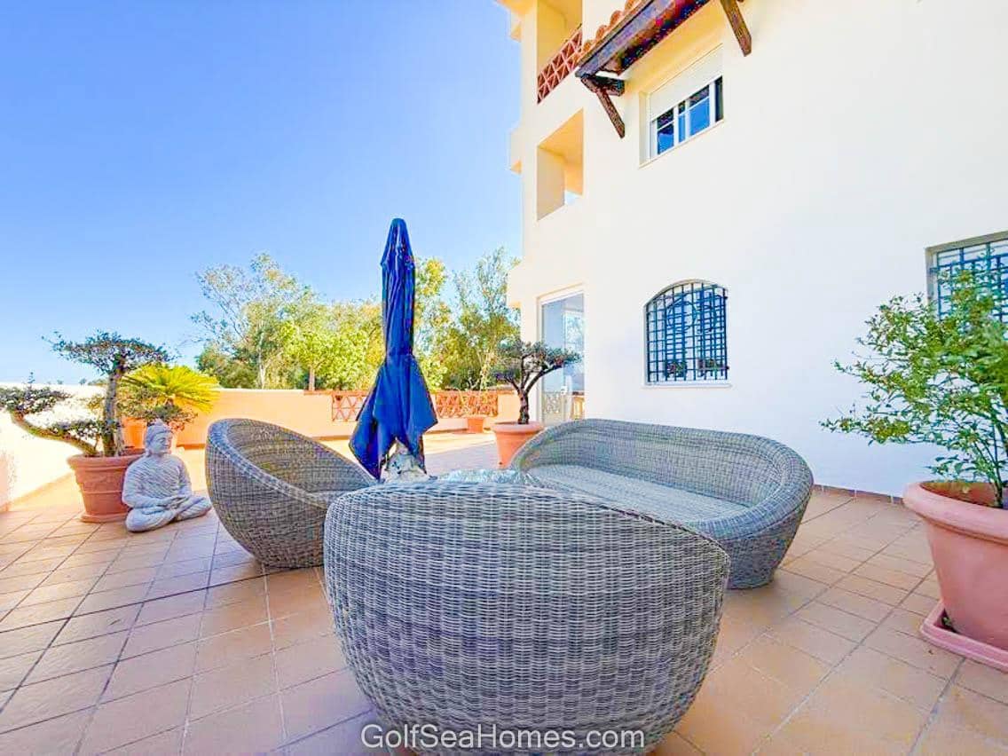 2 makuuhuone Asunto myytävänä paikassa Torrequebrada mukana uima-altaan 
autotalli - 379 000 € (Ref: 9283516)