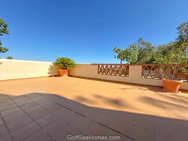 2 makuuhuone Asunto myytävänä paikassa Torrequebrada, Benalmádena mukana uima-altaan 
autotalli - 379 000 € (Ref: 9283516)