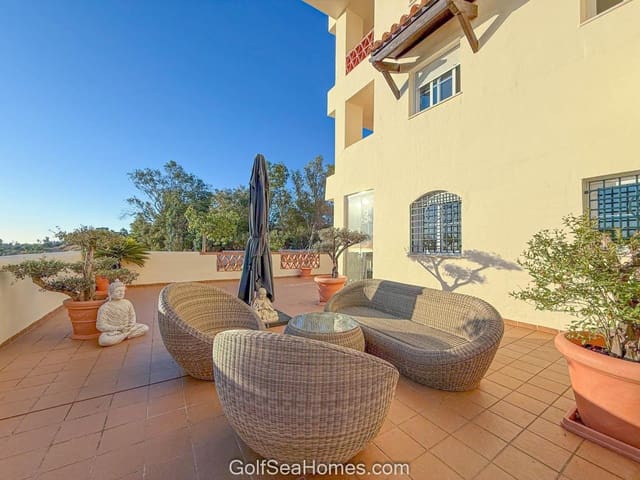 2 makuuhuone Asunto myytävänä paikassa Torrequebrada, Benalmádena mukana uima-altaan 
autotalli - 379 000 € (Ref: 9283516)