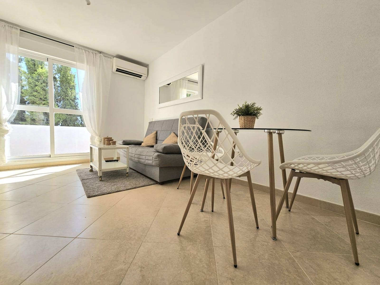 1 soveværelse Lejlighed til leje i Benalmadena med garage - € 950 (Ref: 9296322)