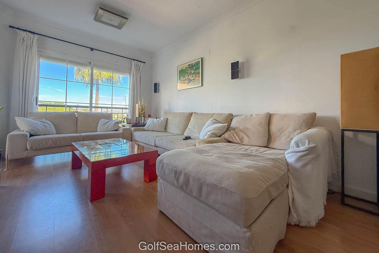 3 bedroom Flat for rent in Malaga city with pool garage - € 1,400 (Ref: 9374835)