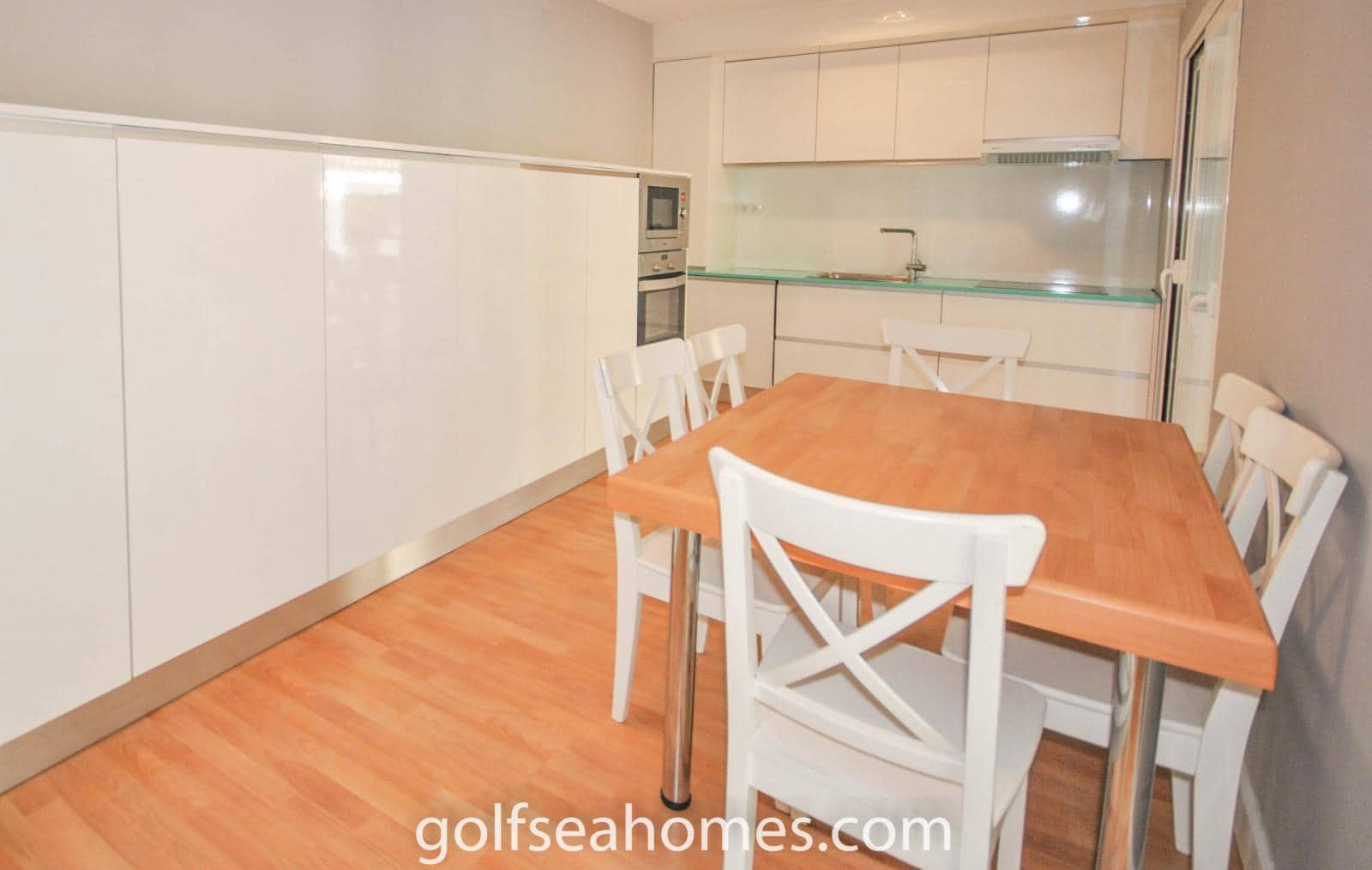 Chalet de 4 habitaciones en Benalmadena Costa en alquiler con piscina garaje - 3.500 € (Ref: 9478519)