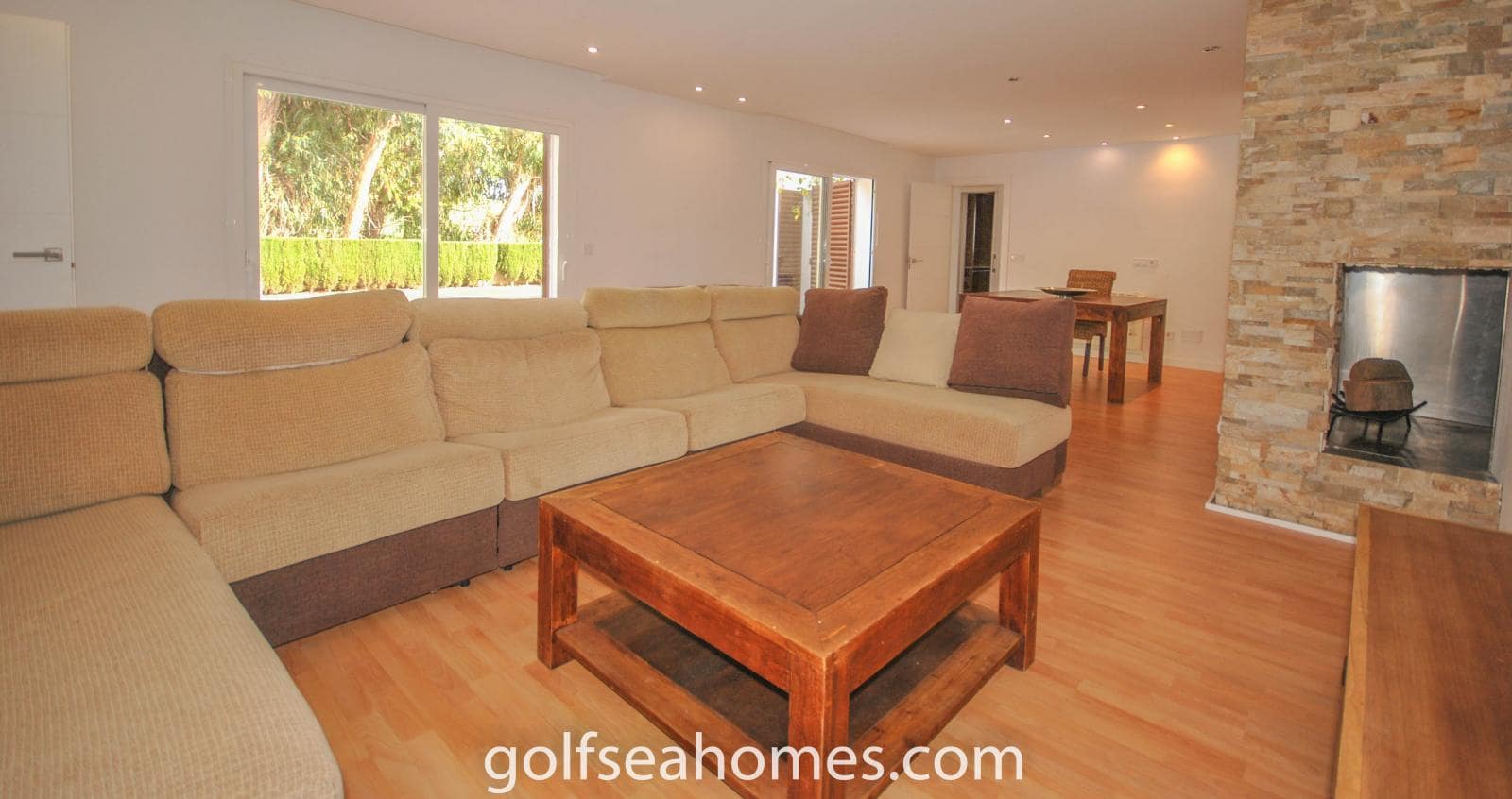 Chalet de 4 habitaciones en Benalmadena Costa en alquiler con piscina garaje - 3.500 € (Ref: 9478519)