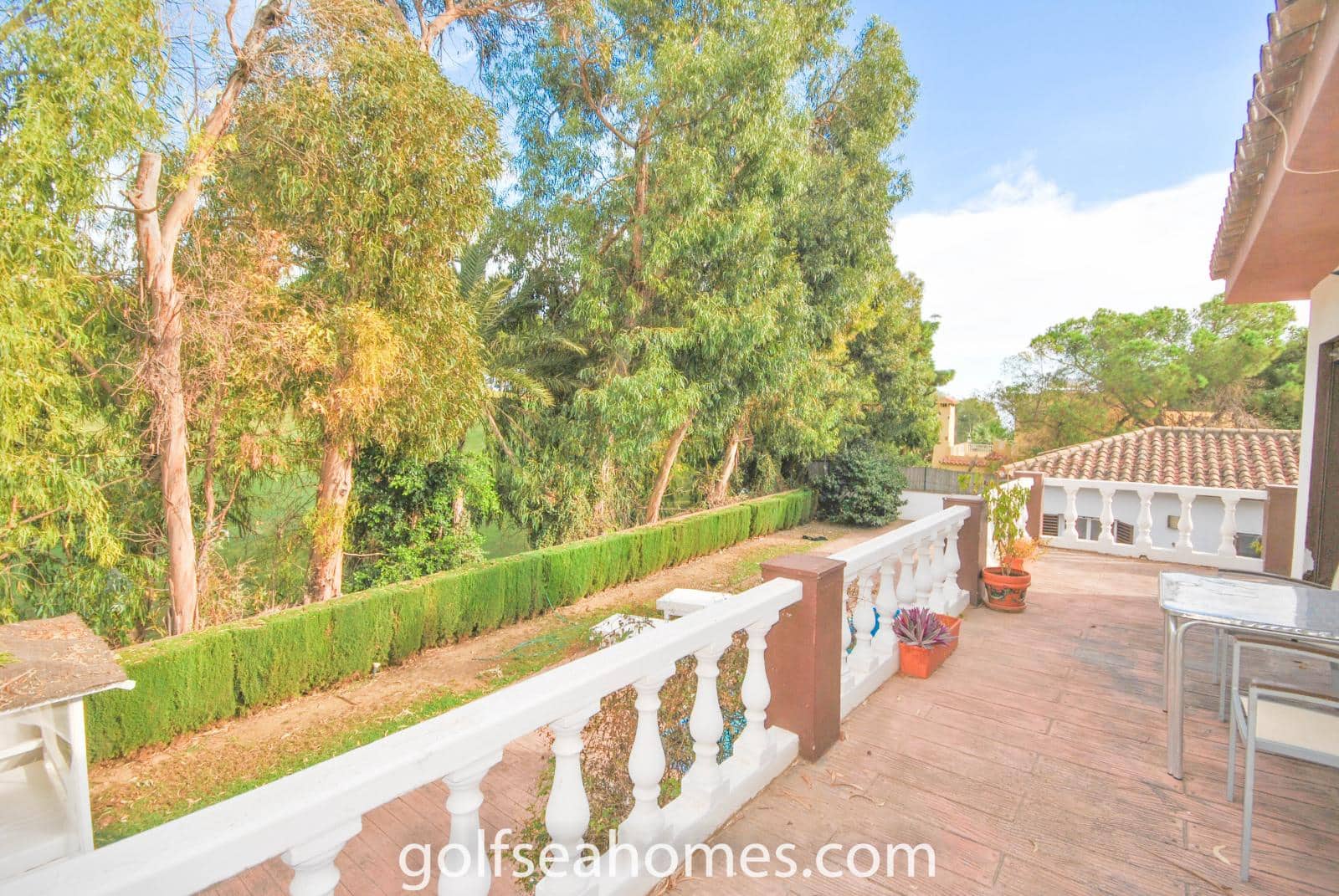 Chalet de 4 habitaciones en Benalmadena Costa en alquiler con piscina garaje - 3.500 € (Ref: 9478519)