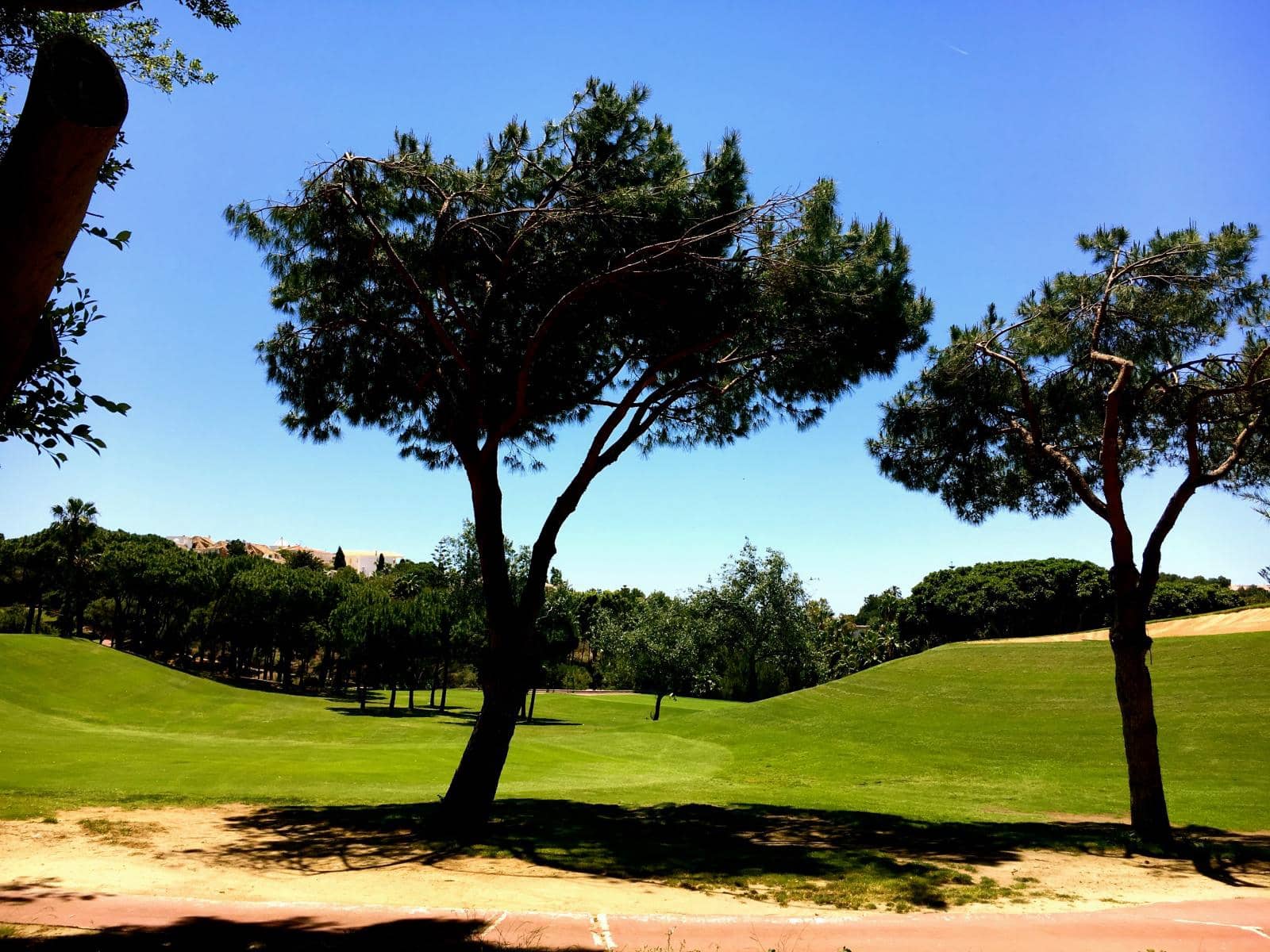 Chalet de 4 habitaciones en Benalmadena Costa en alquiler con piscina garaje - 3.500 € (Ref: 9478519)