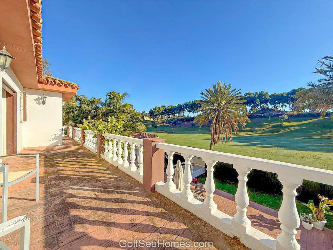 Chalet de 4 habitaciones en Benalmadena Costa en alquiler con piscina garaje - 3.500 € (Ref: 9478519)