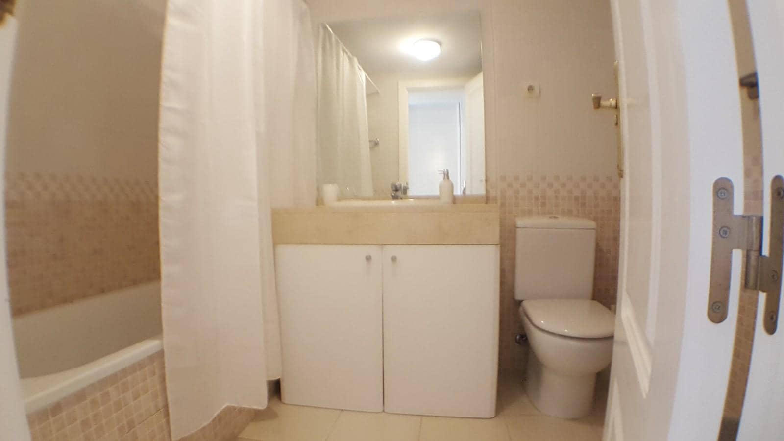 2 slaapkamer Flat te huur in Torrequebrada met zwembad garage - € 1.400 (Ref: 9506242)
