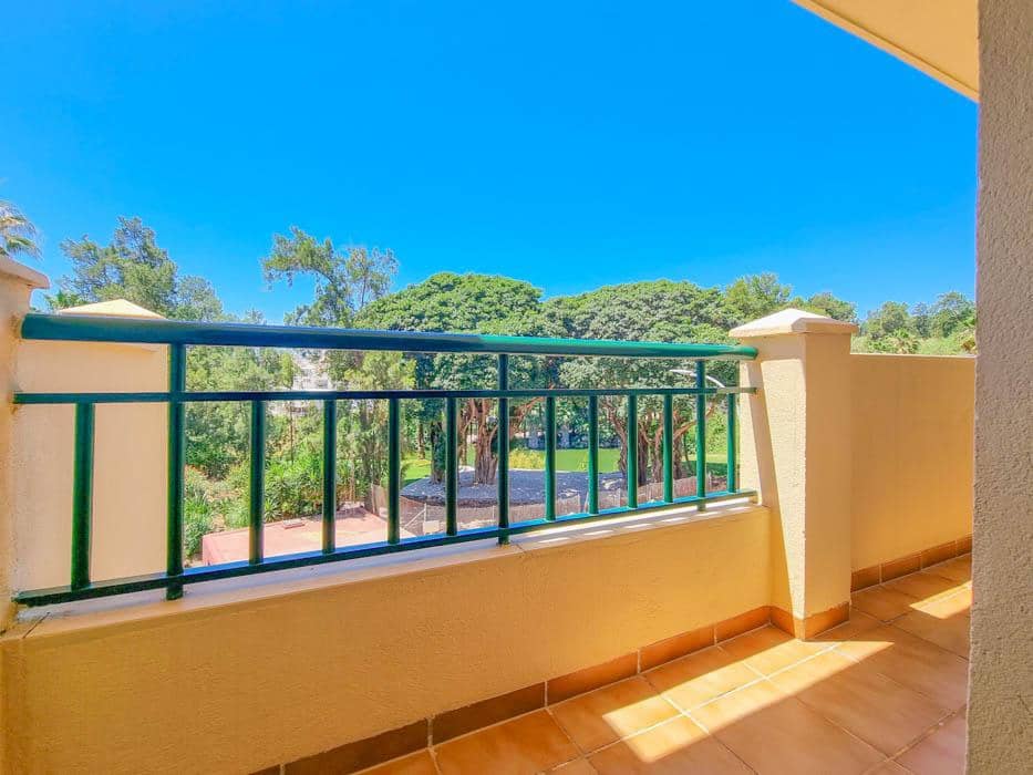 2 bedroom Flat for rent in Torrequebrada with pool garage - € 1,400 (Ref: 9506242)