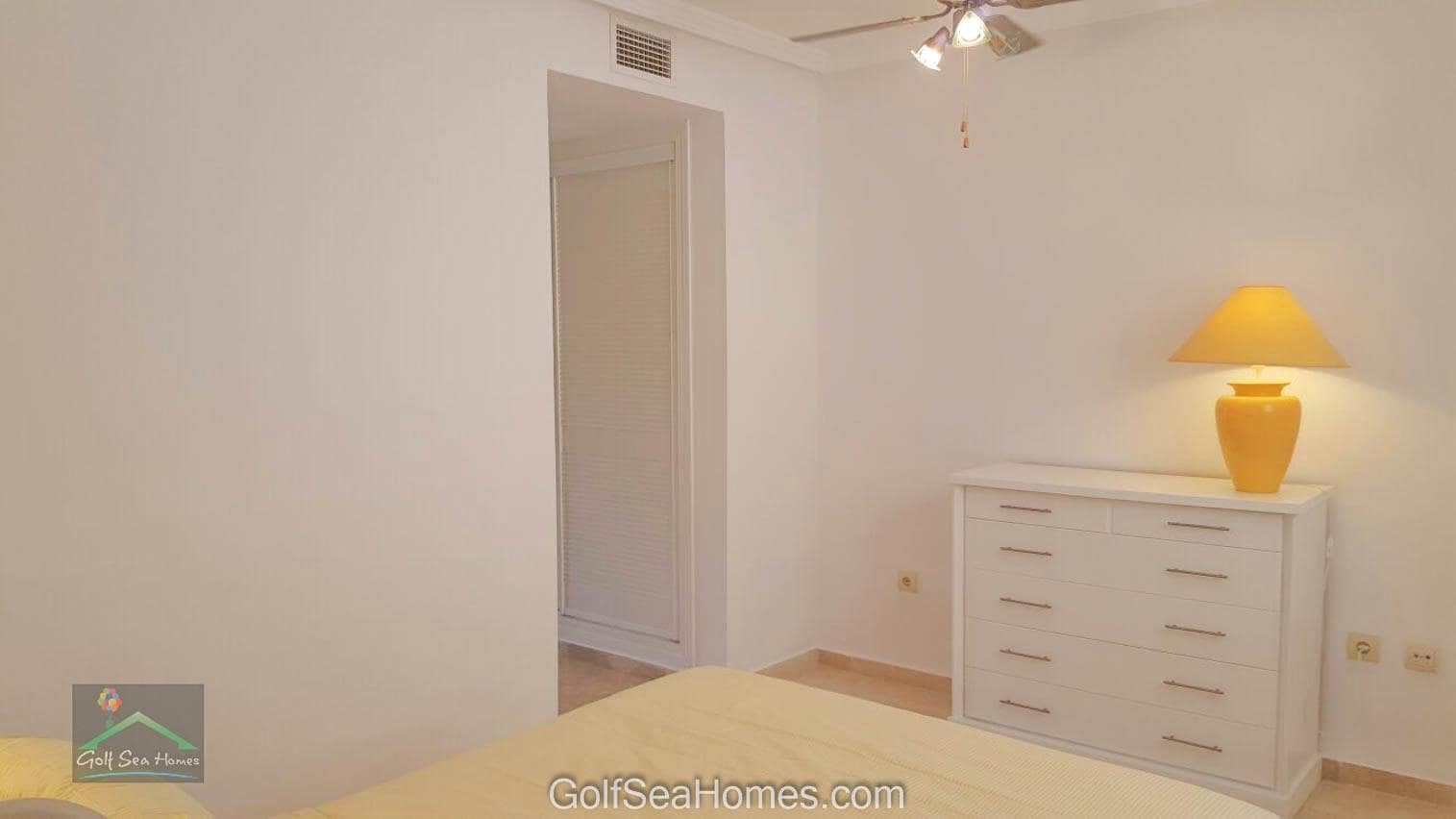 2 bedroom Flat for rent in Torrequebrada with pool garage - € 1,400 (Ref: 9506242)