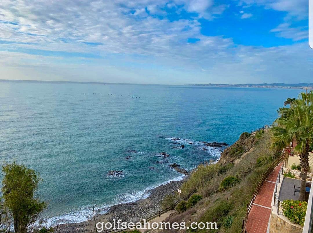 Piso de 3 habitaciones en Benalmadena Costa en alquiler con piscina garaje - 2.000 € (Ref: 9520510)