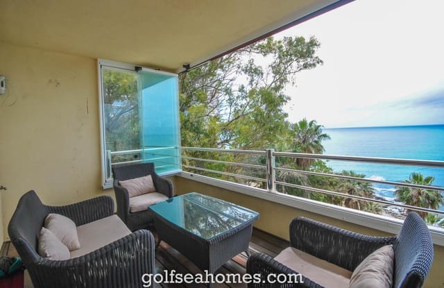 Piso de 3 habitaciones en Benalmadena Costa, Benalmádena en alquiler con piscina garaje - 2.000 € (Ref: 9520510)