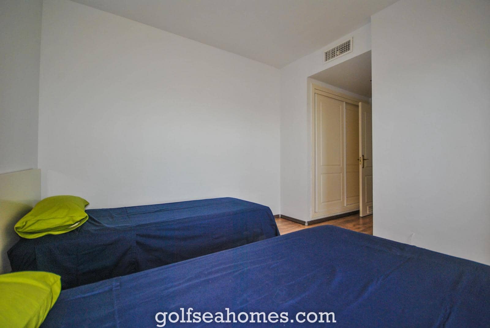 Piso de 3 habitaciones en Benalmadena Costa en alquiler con piscina garaje - 2.000 € (Ref: 9520510)