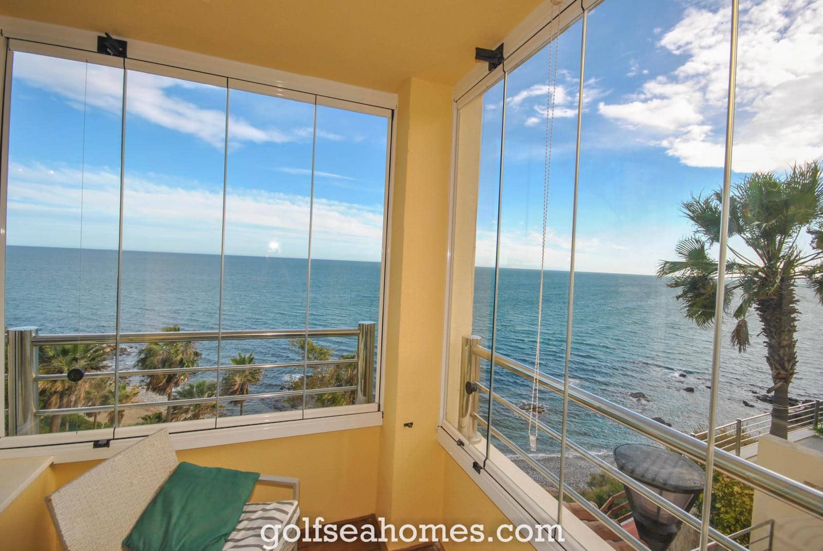 Piso de 3 habitaciones en Benalmadena Costa en alquiler con piscina garaje - 2.000 € (Ref: 9520510)