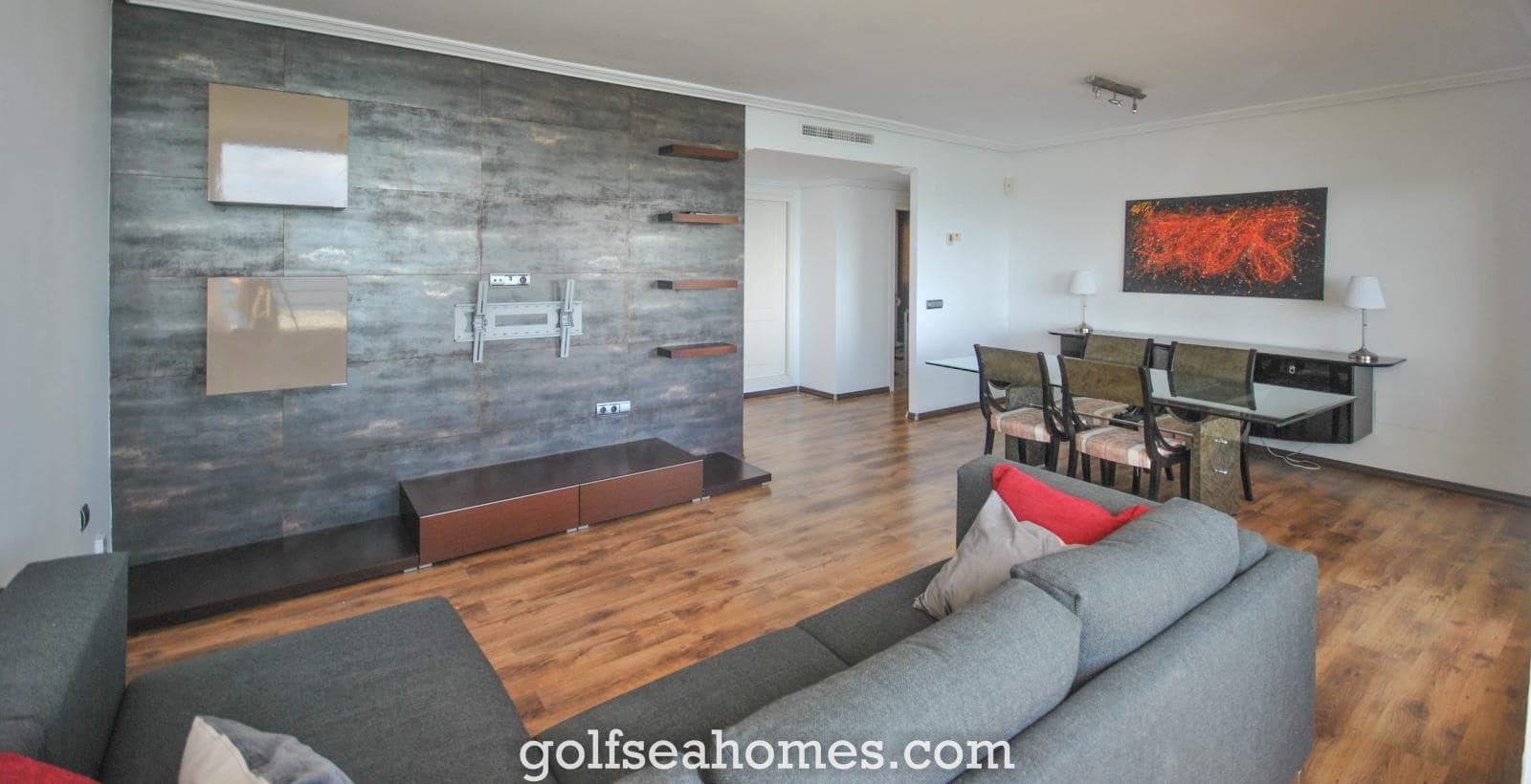 Piso de 3 habitaciones en Benalmadena Costa en alquiler con piscina garaje - 2.000 € (Ref: 9520510)