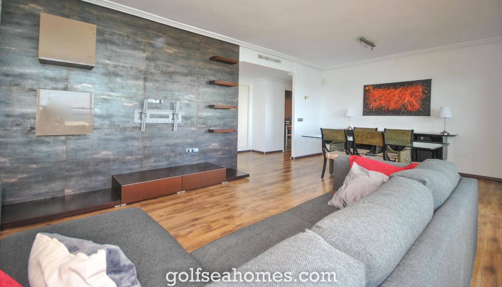 Piso de 3 habitaciones en Benalmadena Costa en alquiler con piscina garaje - 2.000 € (Ref: 9520510)