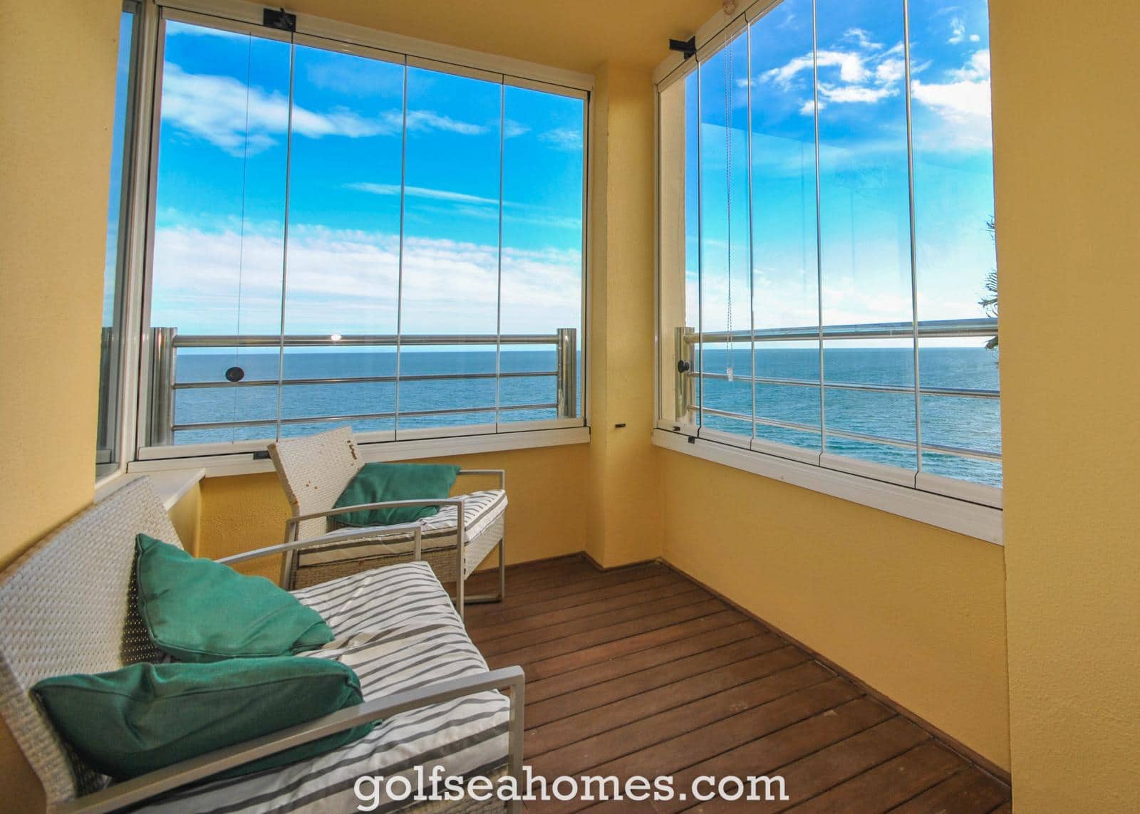 Piso de 3 habitaciones en Benalmadena Costa en alquiler con piscina garaje - 2.000 € (Ref: 9520510)