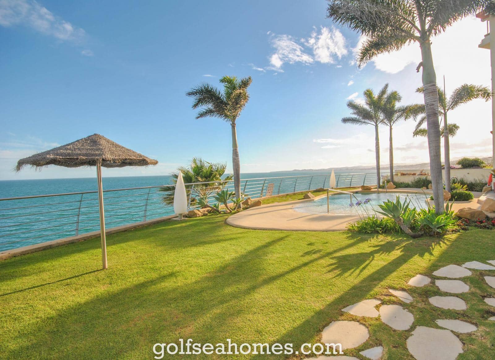 Piso de 3 habitaciones en Benalmadena Costa en alquiler con piscina garaje - 2.000 € (Ref: 9520510)