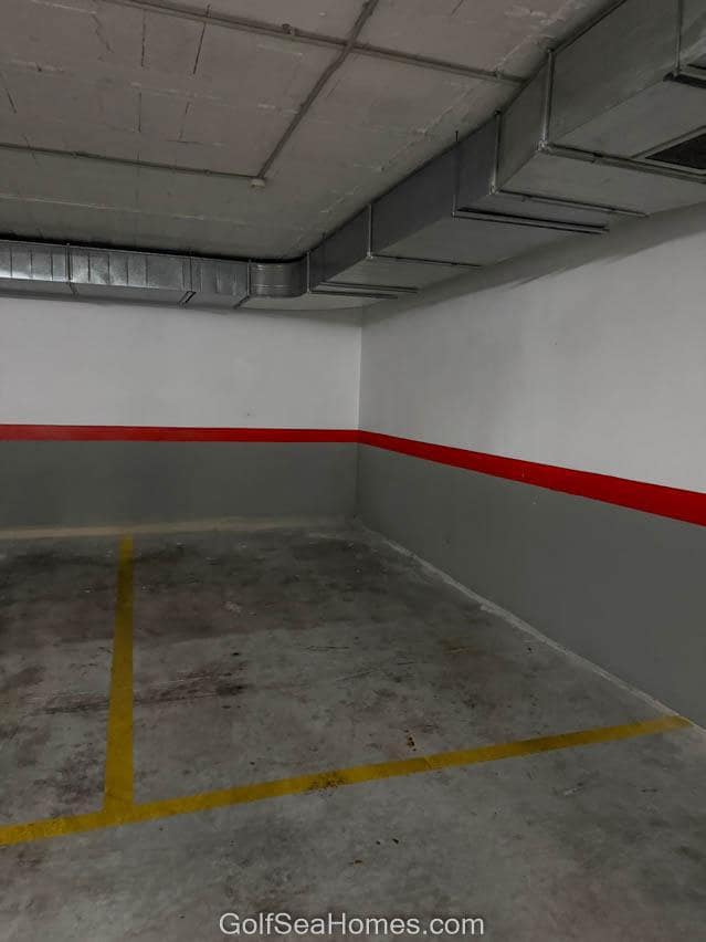2 sovrum Lägenhet att hyra i Benalmadena med pool garage - 1 600 € (Ref: 9521068)