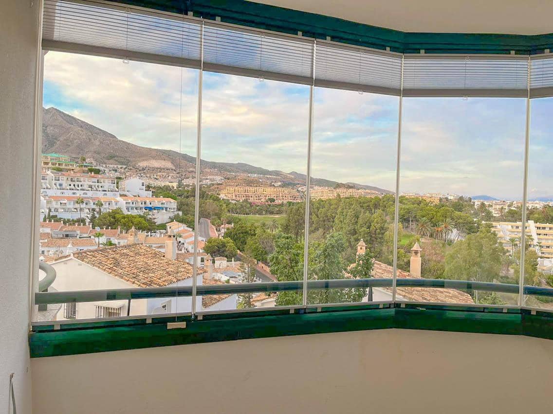 1 quarto Apartamento para arrendar em Torrequebrada com piscina garagem - 850 € (Ref: 9521070)