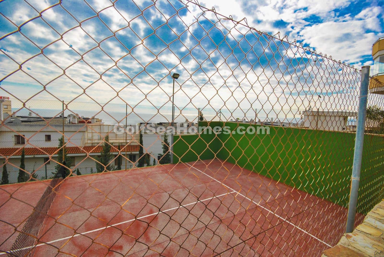 1 quarto Apartamento para arrendar em Torrequebrada com piscina garagem - 850 € (Ref: 9521070)