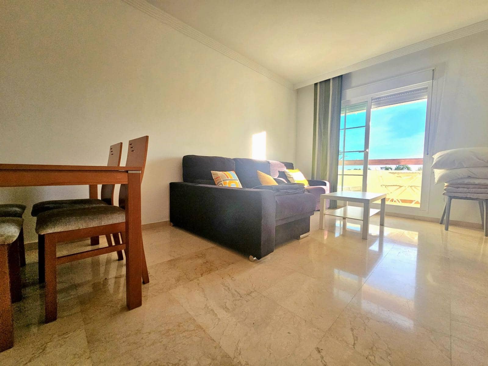 2 makuuhuone Asunto myytävänä paikassa Torrequebrada mukana uima-altaan 
autotalli - 350 000 € (Ref: 9573693)