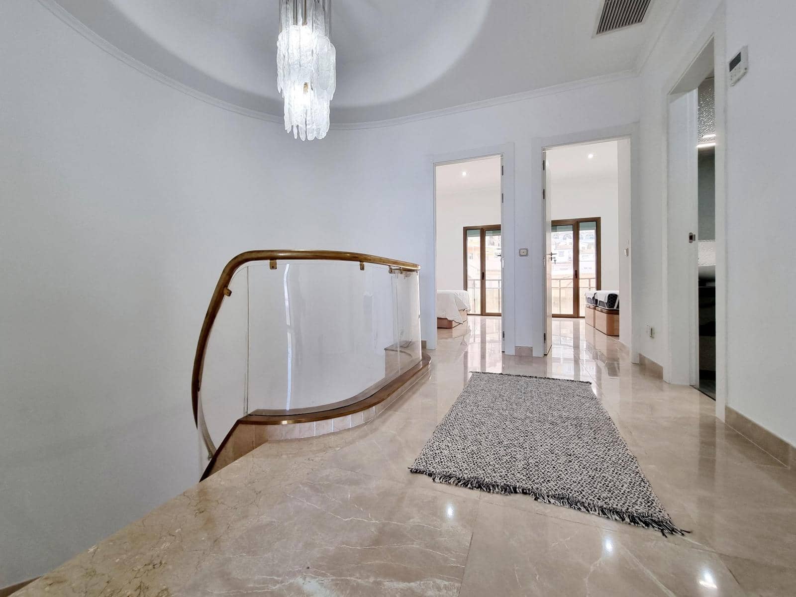 Apartamento de 4 habitaciones en Torremolinos en alquiler con piscina garaje - 3.000 € (Ref: 9573694)