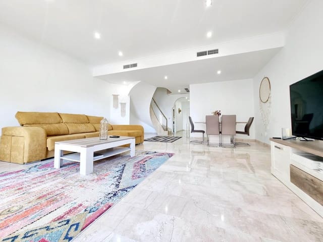 4 slaapkamer Appartement te huur in Torremolinos met zwembad garage - € 3.000 (Ref: 9573694)