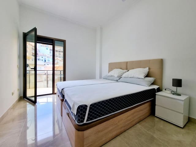 4 slaapkamer Appartement te huur in Torremolinos met zwembad garage - € 3.000 (Ref: 9573694)