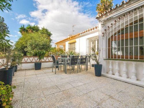 3 camera da letto Villetta Bifamiliare da affittare in Mijas Costa con piscina garage - 2.000 € (Rif: 9573695)
