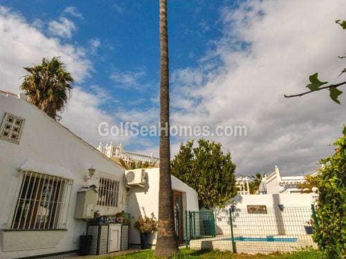 3 camera da letto Villetta Bifamiliare da affittare in Mijas Costa, Mijas con piscina garage - 2.000 € (Rif: 9573695)