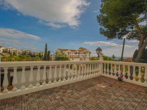 3 camera da letto Villetta Bifamiliare da affittare in Mijas Costa con piscina garage - 2.000 € (Rif: 9573695)