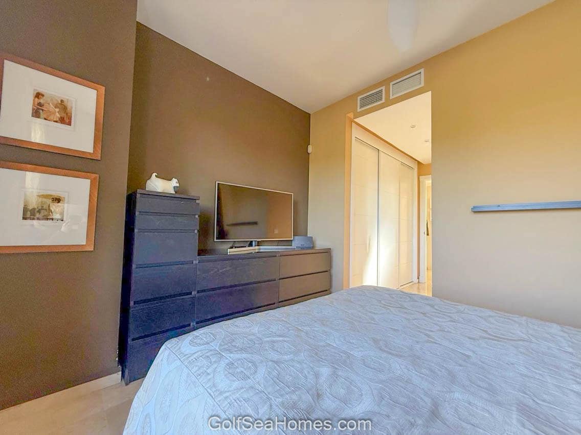 2 bedroom Flat for rent in Benalmadena with pool garage - € 1,300 (Ref: 9694199)