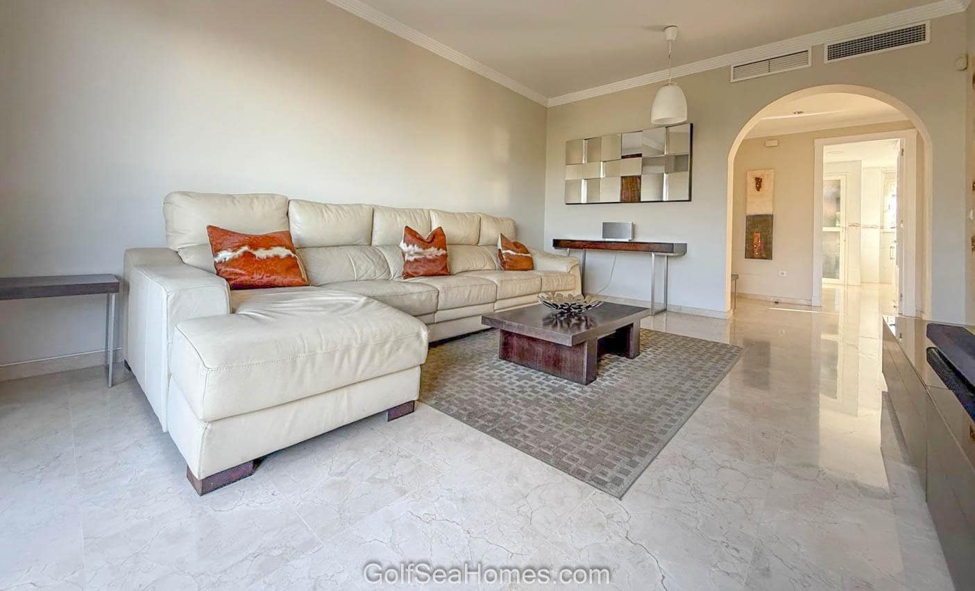 2 bedroom Flat for rent in Benalmadena with pool garage - € 1,300 (Ref: 9694199)